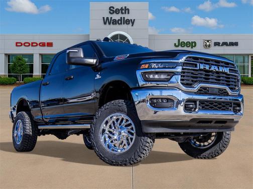 2025 RAM 2500 Tradesman Crew Cab 4x4 6'4' Box