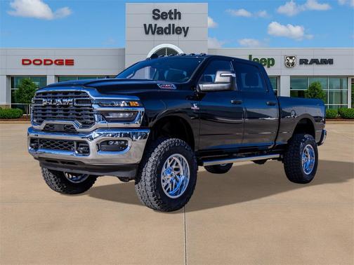 2025 RAM 2500 Tradesman Crew Cab 4x4 6'4' Box