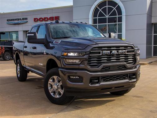 2025 RAM 2500 Big Horn Crew Cab 4x4 6'4' Box