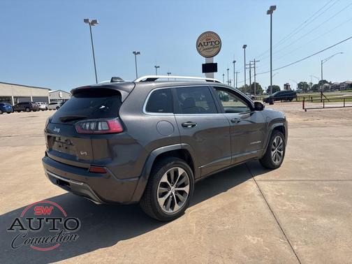 2019 Jeep Cherokee Overland