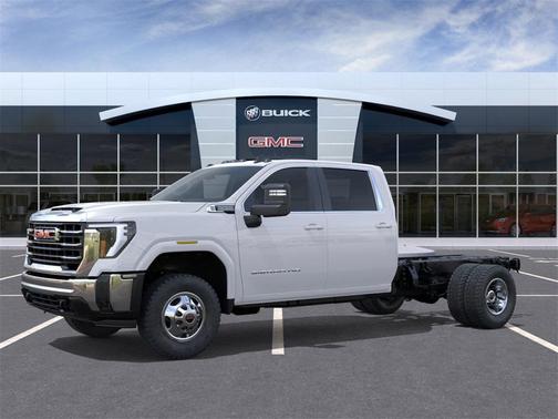 2026 GMC Sierra 3500 SLE