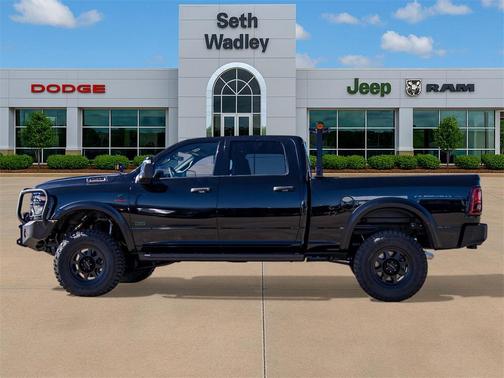 2025 RAM 2500 Big Horn Crew Cab 4x4 6'4' Box