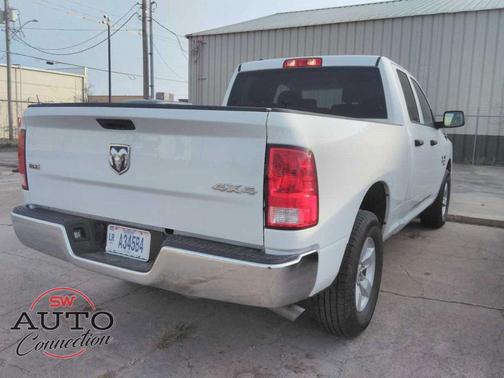 2024 RAM 1500 Classic SLT