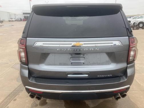Photo 3 of 10 of 2021 Chevrolet Suburban Premier