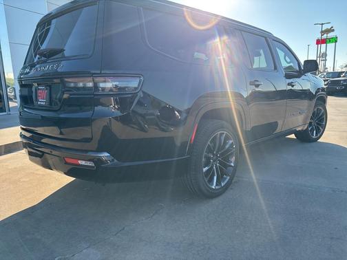 2025 Jeep Grand Wagoneer L Obsidian 4x4