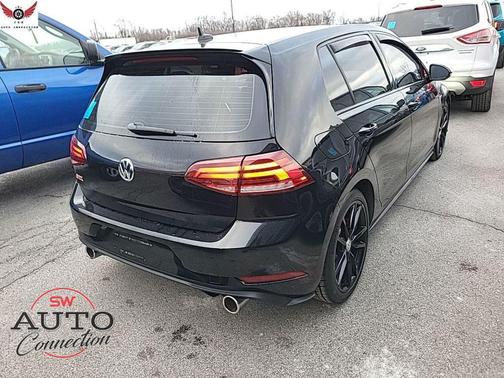2021 Volkswagen Golf GTI 2.0T SE DSG