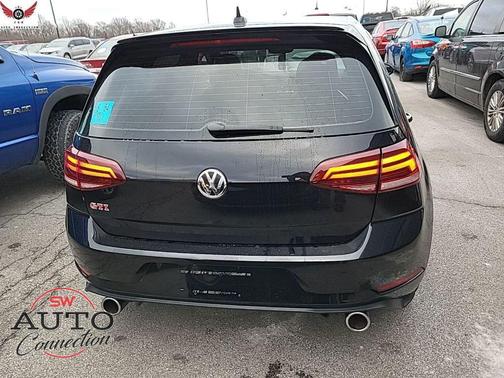 2021 Volkswagen Golf GTI 2.0T SE DSG