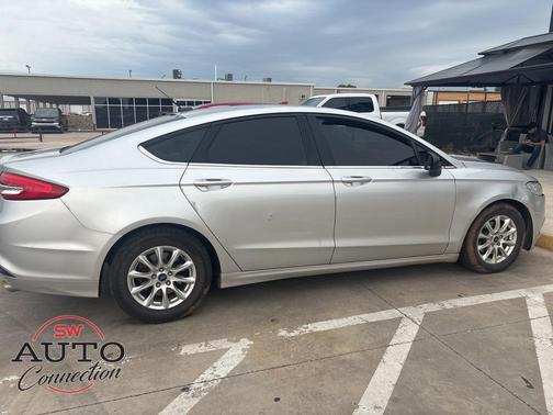 2018 Ford Fusion S