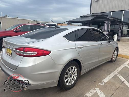 2018 Ford Fusion S
