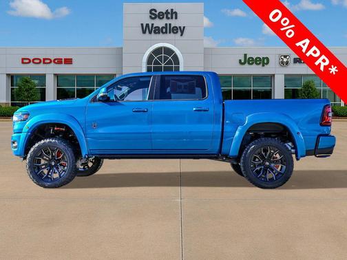 Diamond Black Crystal Pearlcoat 2026 RAM 1500 Big Horn/Lone Star