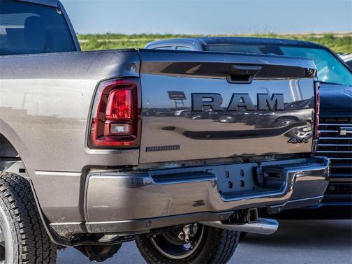 2025 RAM 2500 Big Horn Crew Cab 4x4 6'4' Box