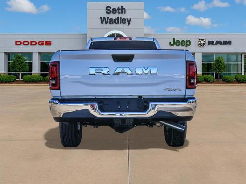 2026 RAM 2500 Tradesman Crew Cab 4x4 8' Box