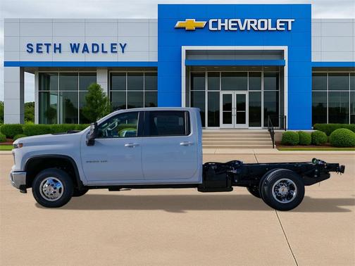 2026 Chevrolet Silverado 3500 LT