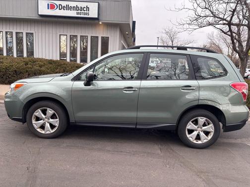 2015 Subaru Forester 2.5i