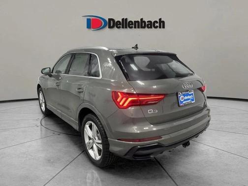 2020 Audi Q3 45 S line Prestige