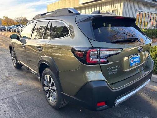 2025 Subaru Outback Touring XT