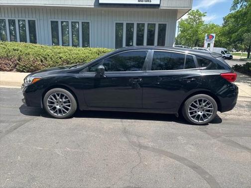 2017 Subaru Impreza 2.0i