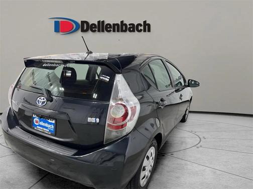 2013 Toyota Prius c 