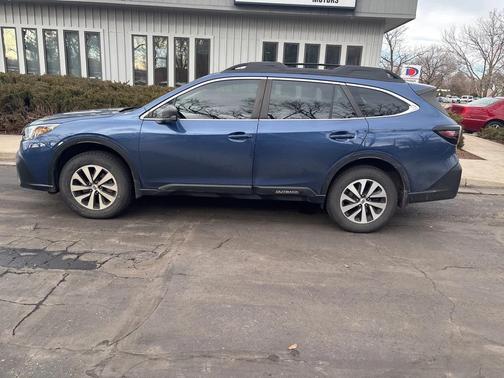 2021 Subaru Outback Base