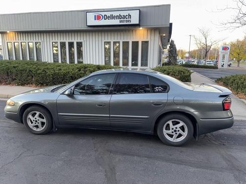 2004 Pontiac Bonneville SE