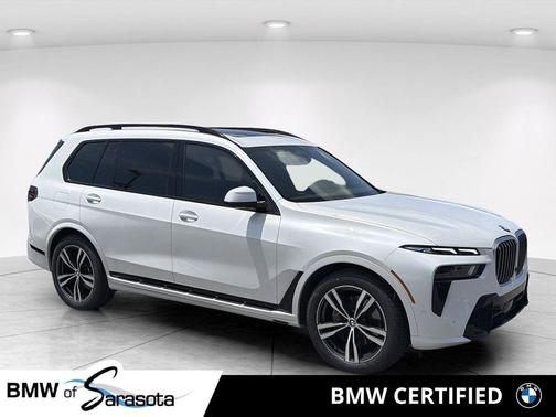 White Metallic 2025 BMW X7 xDrive40i