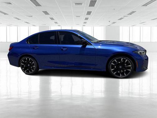 2025 BMW 330 i xDrive