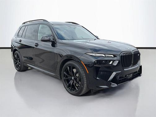 2025 BMW X7 M60i