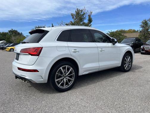 2022 Audi SQ5 3.0T Premium Plus