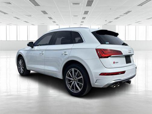 2022 Audi SQ5 3.0T Premium Plus