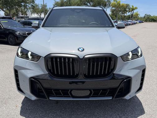 Brooklyn Grey Metallic 2026 BMW X5 xDrive40i
