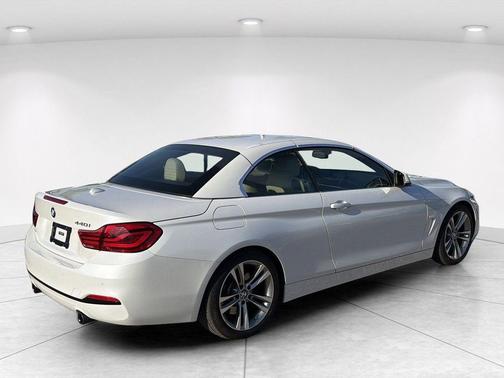 Mineral White Metallic 2018 BMW 440 i