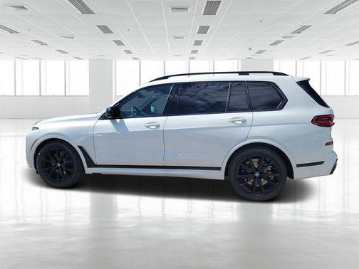 2026 BMW X7 M60i