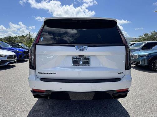 2024 Cadillac Escalade Sport