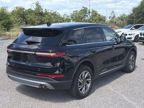 2024 Lincoln Corsair Premiere