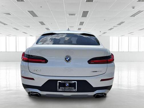 2024 BMW X4 xDrive30i