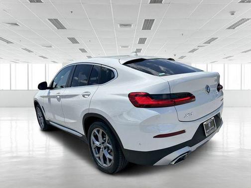 2024 BMW X4 xDrive30i