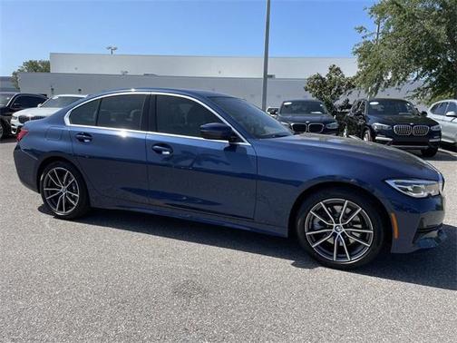 Photo 2 of 37 of 2021 BMW 330 i