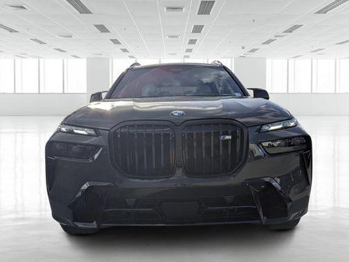 2026 BMW X7 M60i