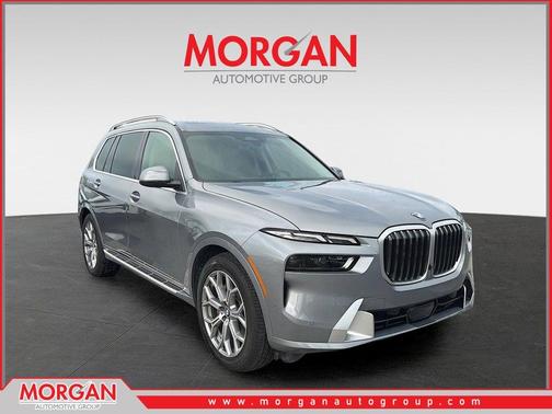 Grey 2024 BMW X7 xDrive40i