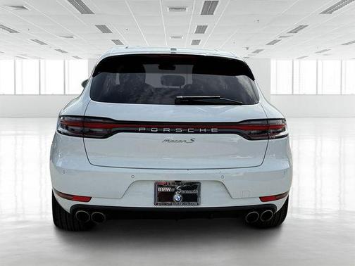 2021 Porsche Macan Base