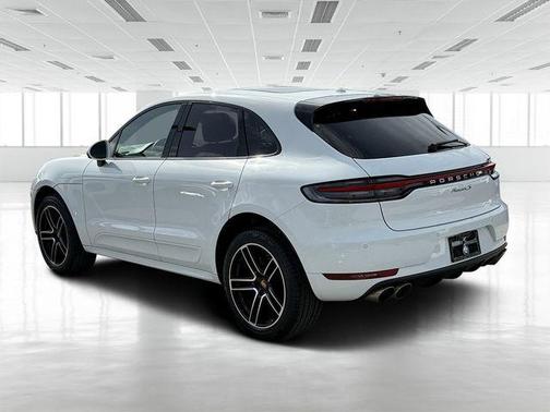 2021 Porsche Macan Base