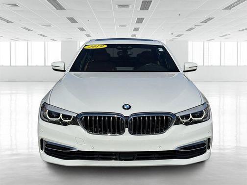 2019 BMW 540 540i