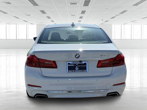 2019 BMW 540 540i