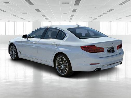2019 BMW 540 540i