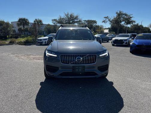 2021 Volvo XC90 T5 Momentum