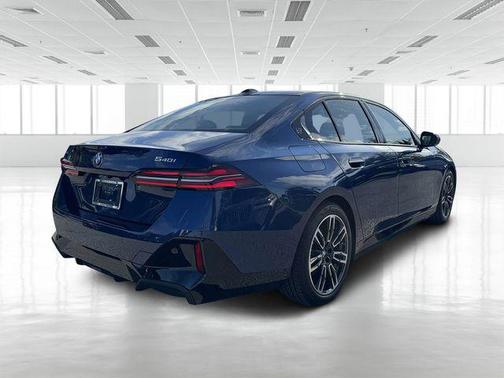 2026 BMW 540 i xDrive