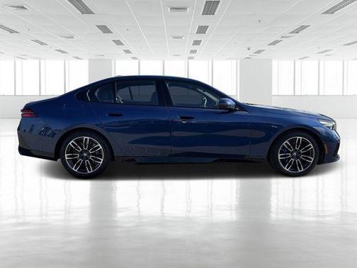 2026 BMW 540 i xDrive