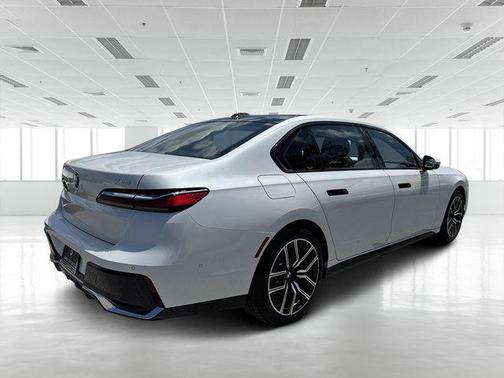 2024 BMW 740 i xDrive