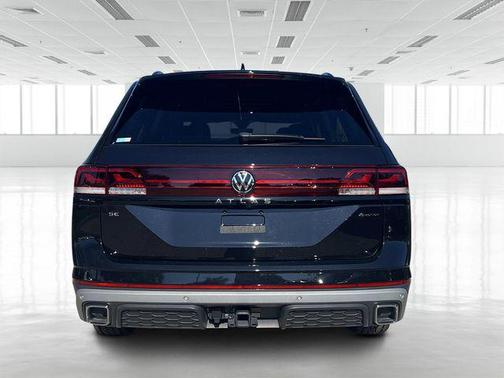 2024 Volkswagen Atlas 2.0T SE w/Technology 4MOTION