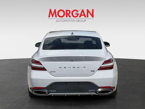 2023 Genesis G70 3.3T RWD